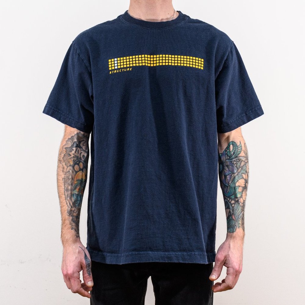 Structure tee
